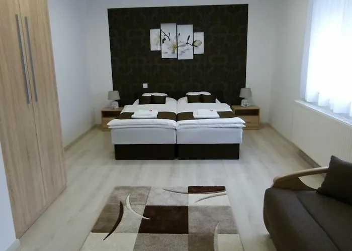 Wolf House 佐洛埃格塞格