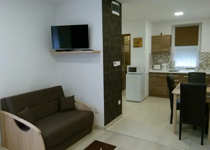 公寓 Wolf House 佐洛埃格塞格