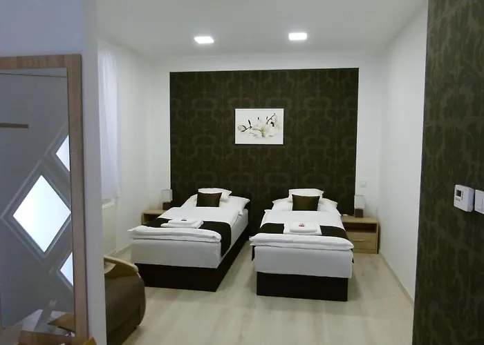 Wolf House * 佐洛埃格塞格